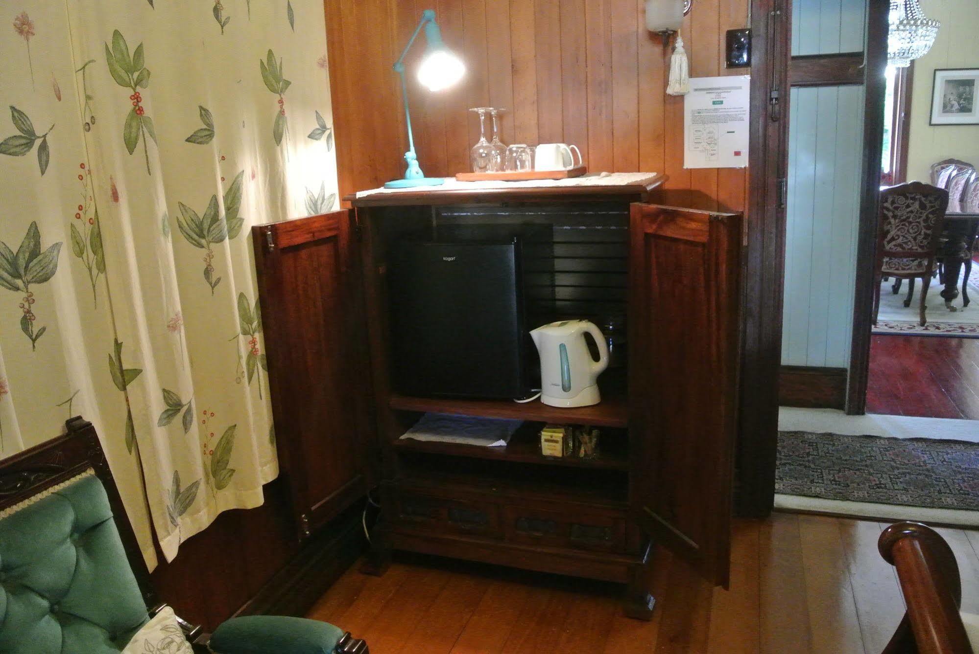 Wiss House Bed & Breakfast Kalbar Экстерьер фото