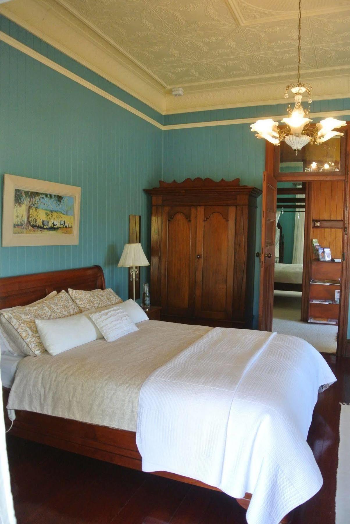 Wiss House Bed & Breakfast Kalbar Экстерьер фото