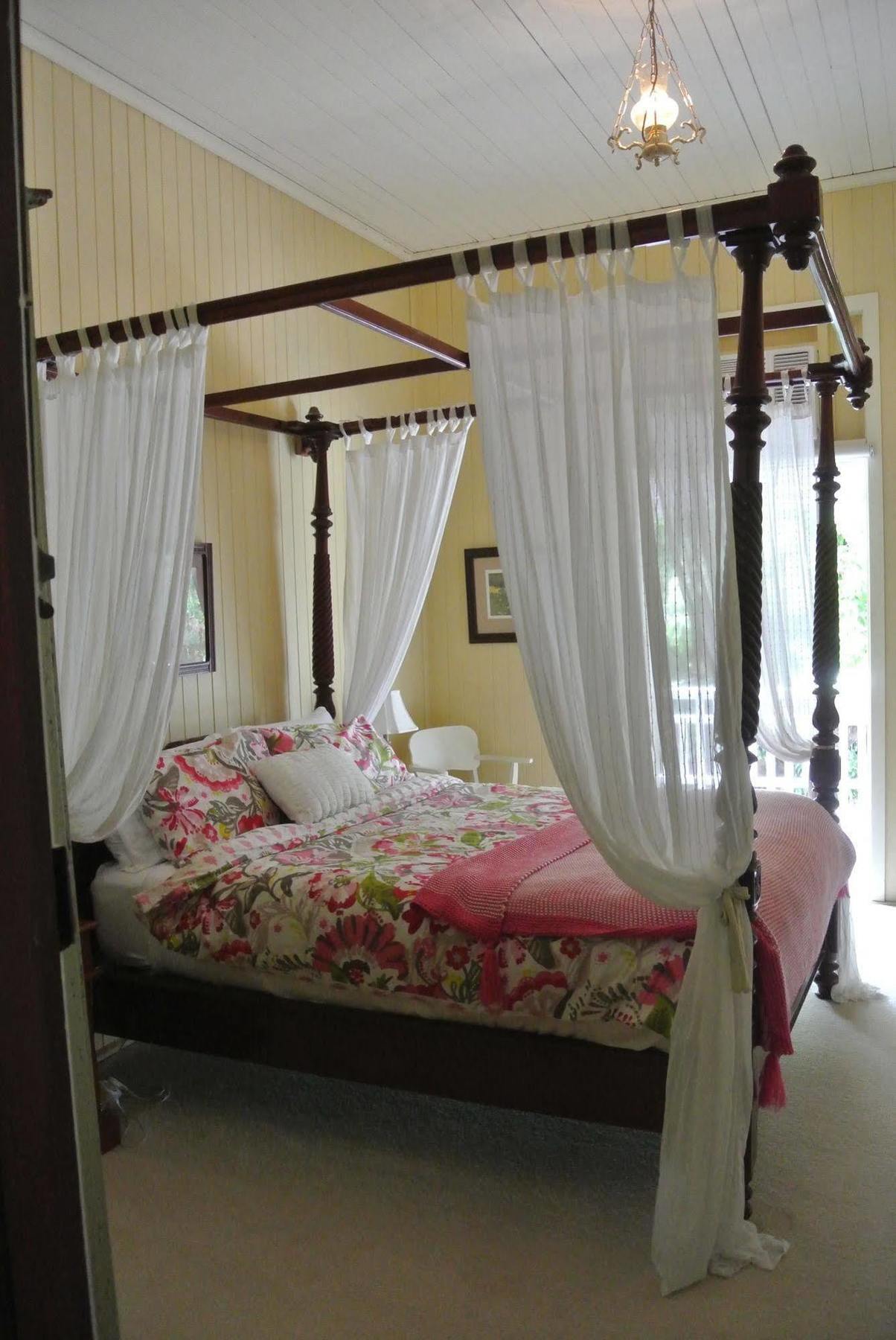 Wiss House Bed & Breakfast Kalbar Экстерьер фото