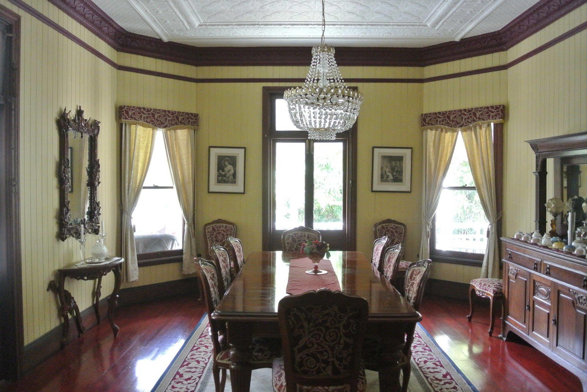Wiss House Bed & Breakfast Kalbar Экстерьер фото
